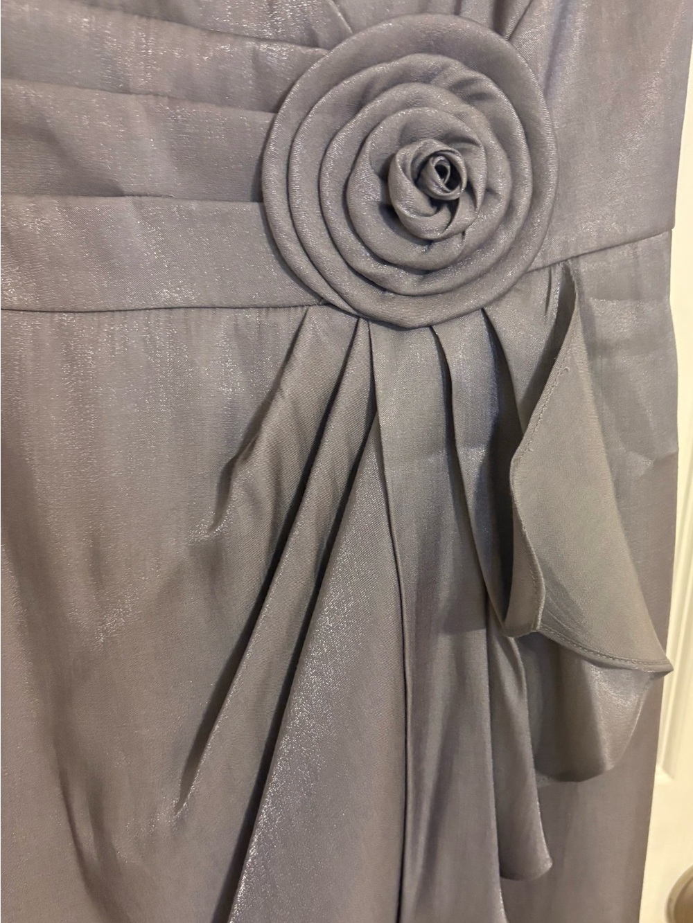 Andre Oliver Slate Gray Sleeveless Sheath Dress Rosette Accent. - Picture 4 of 9